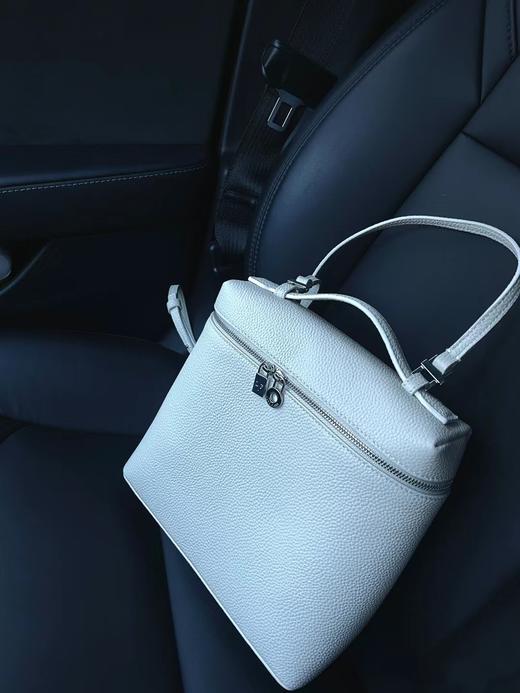 牛皮双肩包 商品图0