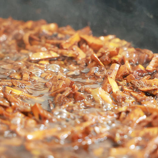 【油焖笋】天目山野生春笋制作，鲜嫩爽口，下饭神器，留住春天的这口鲜， 没有添加，即食下饭菜  柴火灶慢熬雷笋 商品图3