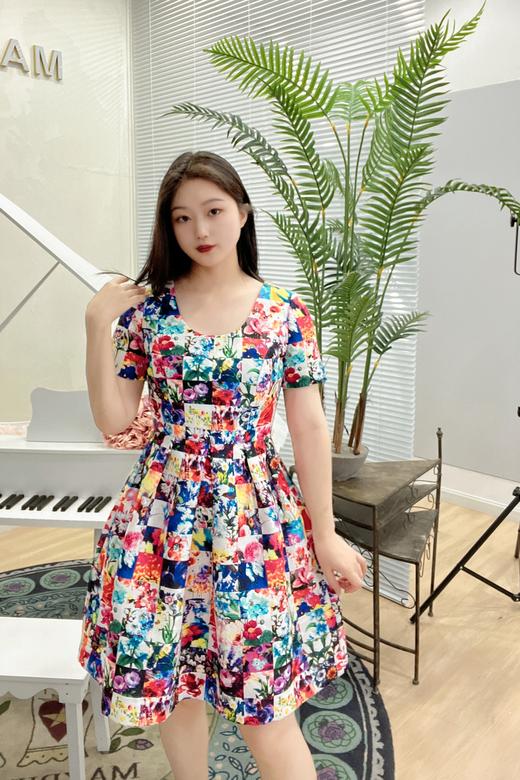 吉思缇那彩色短袖连衣裙11516039 商品图0