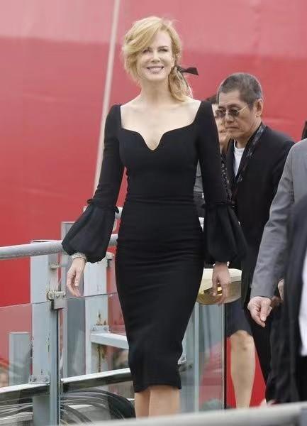 【投稿】喵娘精工@M72《桑涅瓦·光之礼》黑色复古简约连衣裙 商品图6