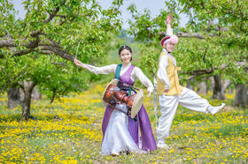 5月9日延边苹果梨花海，长白山天池瀑布峡谷、鸭绿江中朝边境8天摄影团