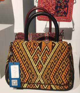 深山集市 非遗黎锦文创包 孤品