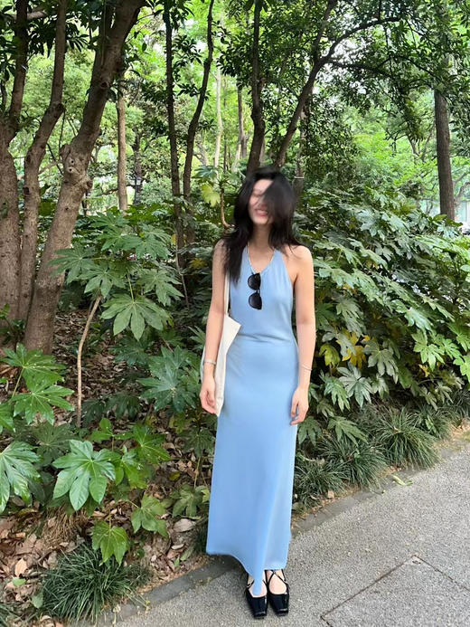 HOSIKARI｜HO23SS24 星空挂脖露背针织连衣裙 [ 黑 / 蓝 ] 商品图3