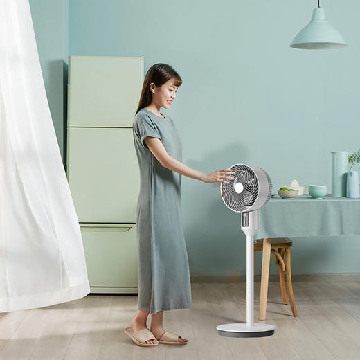 艾美特遥控落地循环扇FA18-RD36 商品图2