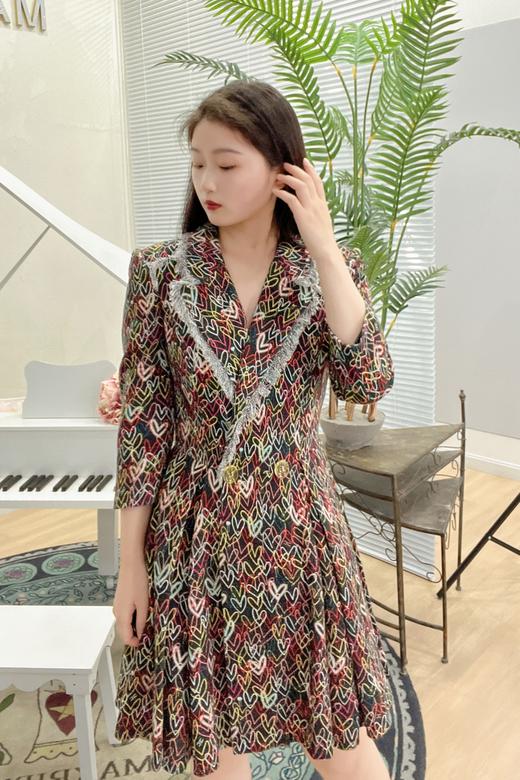 臣禾爱心风衣连衣裙9101920144 商品图3