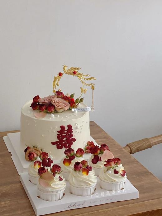 订婚蛋糕（提前24小时预定） 商品图0