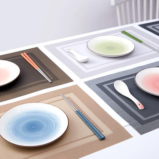 【6F】多样屋简约餐垫长方形餐桌垫欧式PVC西餐垫隔热杯垫碗垫盘垫子餐布水洗 【回子格 】 商品图2