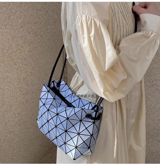 74-2 简洁轻松 轻便百搭 三宅随心所欲豆腐包 任意调节 商品图7