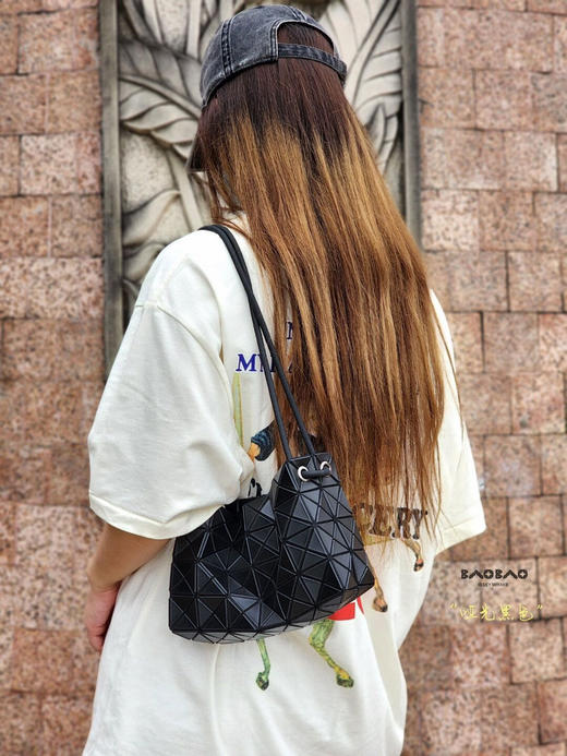 74-2 简洁轻松 轻便百搭 三宅随心所欲豆腐包 任意调节 商品图6