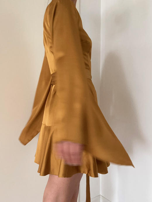 KEEPSAKE | Romance Wrap Dress [裹身裙 短款 金] 商品图4