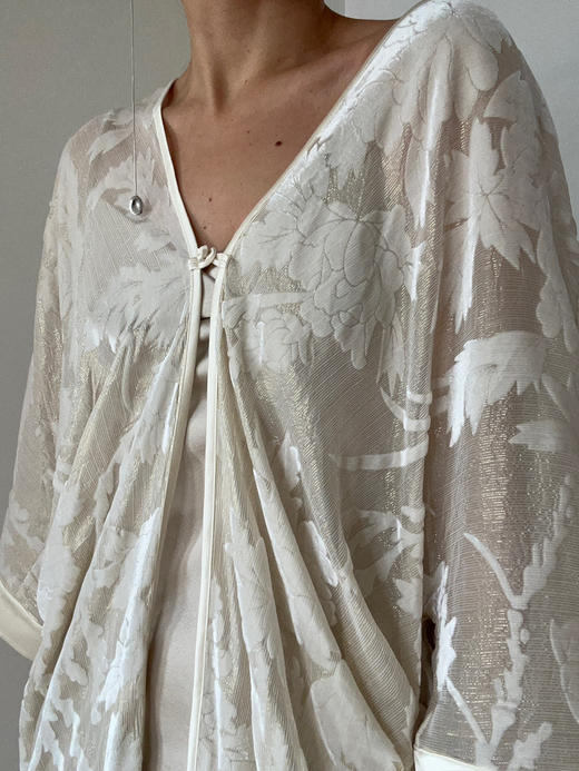 Viiolez｜Flowy Cardigan [丝绒提花露背外套] 商品图7