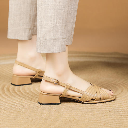 舒适百搭，低跟粗跟凉鞋XYM-k778 商品图3