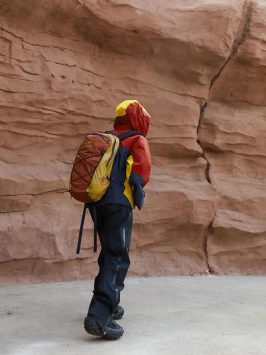 鸟X松赞联名“卡瓦格博”系列Bata AR户外防水硬壳向导级冲锋衣 商品图3