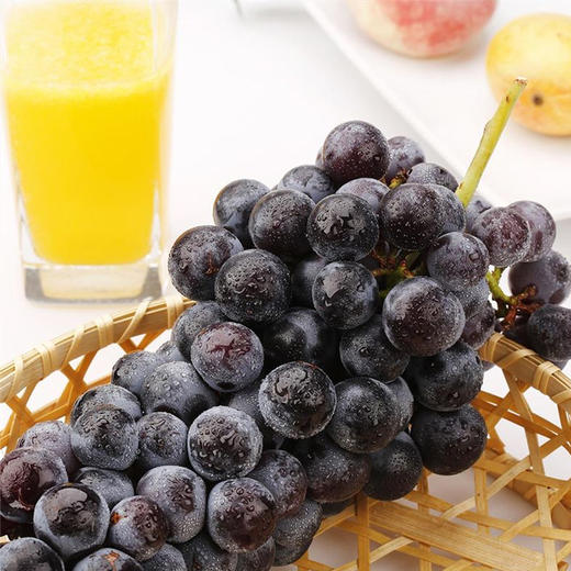 云南夏黑葡萄4斤装 无籽葡萄酸甜多汁新鲜水果现摘现发 商品图3