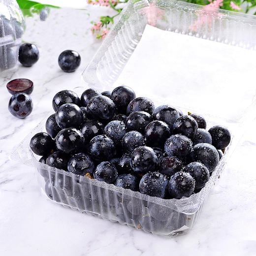 云南夏黑葡萄4斤装 无籽葡萄酸甜多汁新鲜水果现摘现发 商品图5