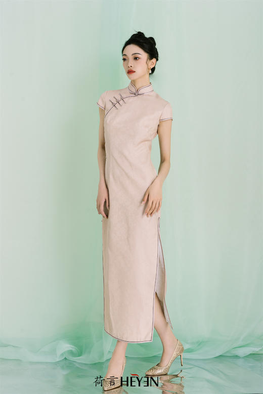 荷言HEYEN 胭脂粉 非遗花罗粉色手工旗袍 商品图3