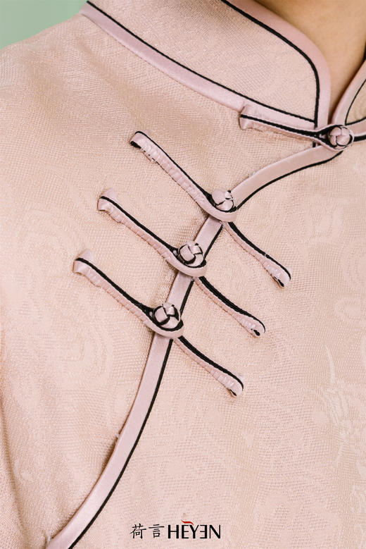 荷言HEYEN 胭脂粉 非遗花罗粉色手工旗袍 商品图6