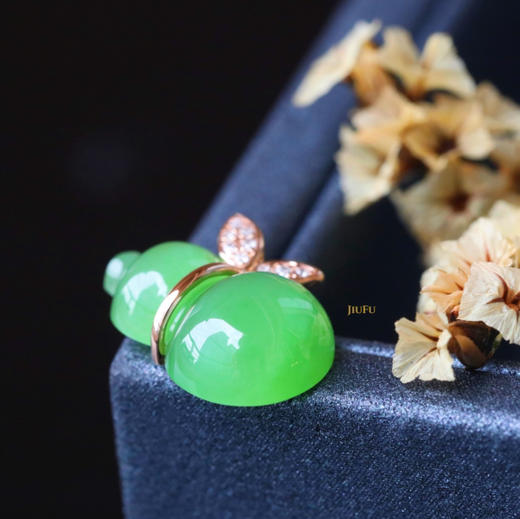18K玫瑰金和田玉（碧玉）镶钻葫芦吊坠/单面葫芦9*14mm/菠菜绿 商品图1