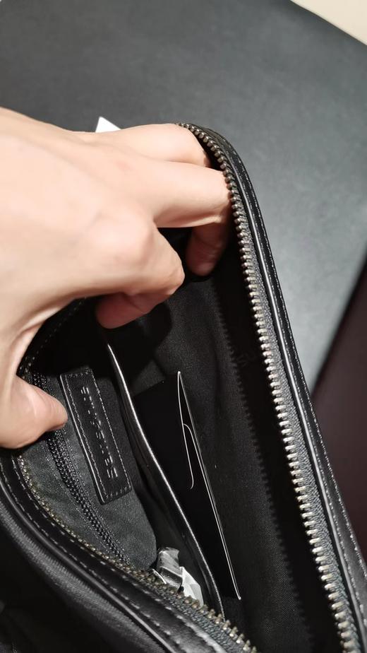 新秀丽男士 休闲商务竖式斜挎包 BR6*004 商品图4