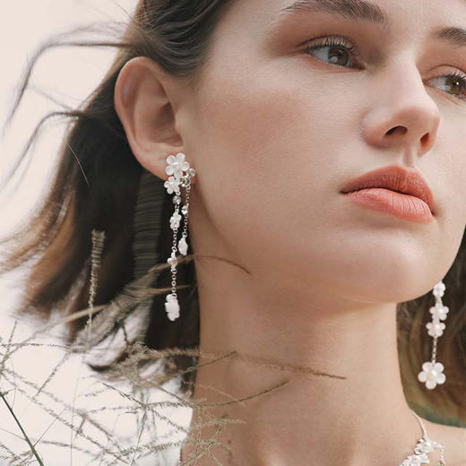 ZEGL设计师花梦系列长款花朵流苏耳环女2023新款爆款耳钉夏天耳饰 商品图3