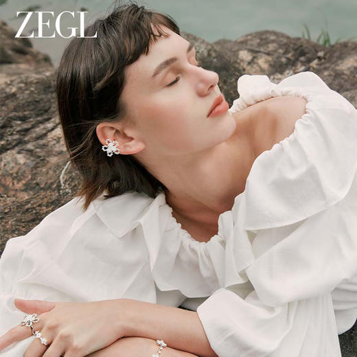 ZEGL设计师花梦系列白色花朵耳夹女无耳洞小众耳骨夹夏天耳环耳饰 商品图5