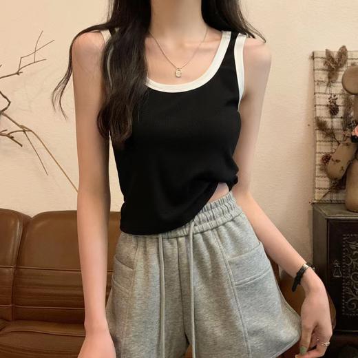 黛唯梵【优家同款吊带衫，全新上架！】蚕丝材质，舒适贴身；拼色设计，时尚百搭。夏季必备，内搭吊带衫，让你美丽出行！ 商品图6