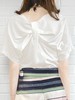 TYNVIE 不对称蝴蝶结领口两面穿T恤 - 白色 商品缩略图1