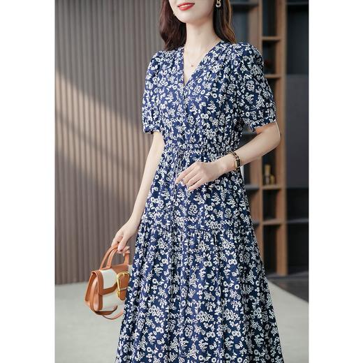 YX【定制15天】FSW高级感显白V领连衣裙韩版设计感碎花显瘦长裙 商品图2