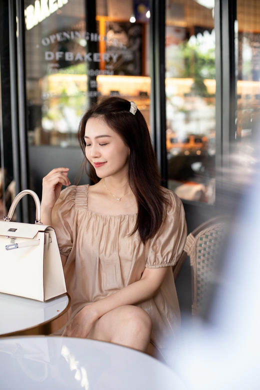 缎面发夹（只随衣服货品发） 商品图0