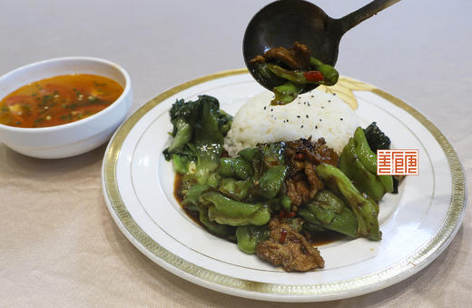 小炒肉盖浇饭 商品图0