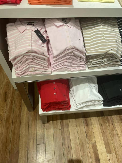 Tommy五粒扣Polo衫💰599/两件，350/件 商品图2