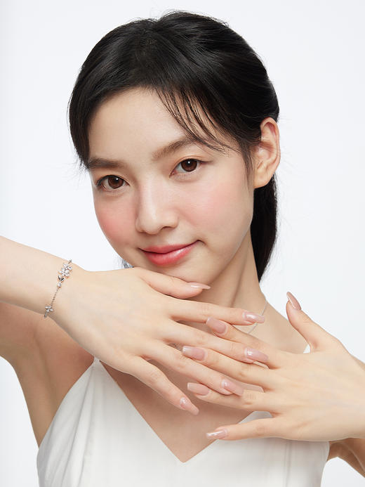 卡蒂罗落樱轻语手链S925银女生轻奢小众设计款2023年新款生日礼物 商品图3