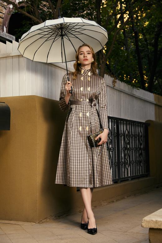 SAFICOO【岁月痕迹】系列 优雅知性 千鸟格提花高弹修身风衣 商品图0