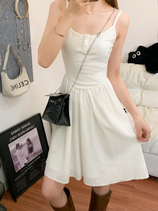 <曾小咸推荐>巨折清仓秒杀，稀有现货24小时发【仅限今日】吊带连衣裙 商品图3