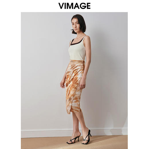 VIMAGE纬漫纪新款高腰垂感扎染印花半身裙女V2006604 商品图1