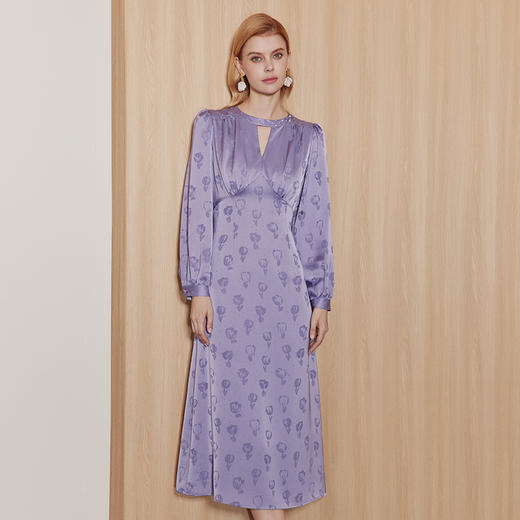EITIE爱特爱精致复古V领时尚暗纹印花显瘦紫色连衣裙秋季新款C2307222 商品图1