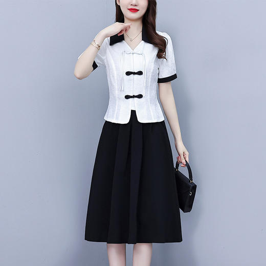 款中式盘扣设计复古气质，修身衬衫半身裙两件套AHM-yzy2670 商品图3