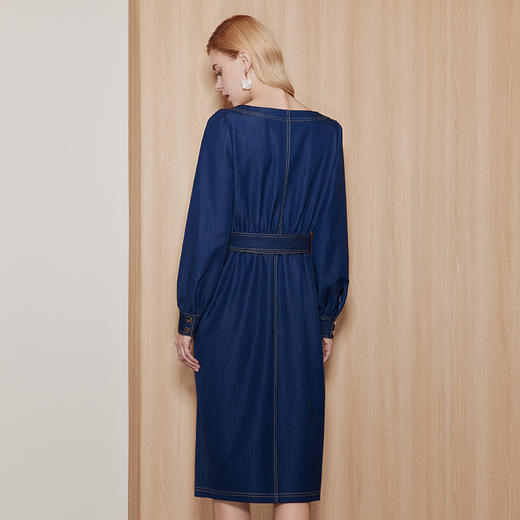 EITIE爱特爱气质复古时尚方领显瘦收腰宽松牛仔连衣裙秋季新款C2307210 商品图4