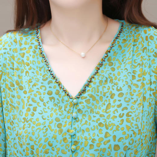 时尚休闲，夏款中长款简约碎花雪纺裙修身气质连衣裙QYM-XQD-5B109-L 商品图3