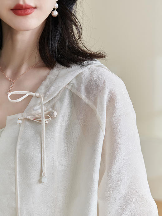 米思阳2025夏季新款通勤盘扣肌理提花高级醋酸防晒衫长袖外套女 商品图4