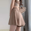 芭蕾风休闲短裤女，夏日必备！高腰设计，显瘦又舒适；松紧腰带，随意调节；百褶阔腿米呢裙裤，自由舞动。运动、休闲两相宜，时尚百搭，让你尽情展现优雅与自信。 商品缩略图1