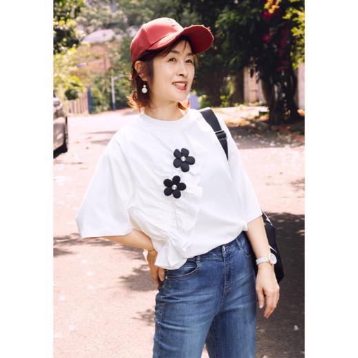 花朵设计感白T 商品图0