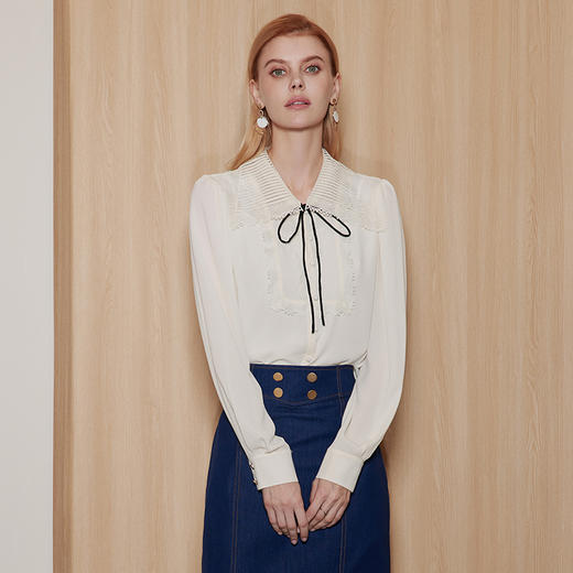 EITIE爱特秋季新款娃娃领百搭长袖纯色小上衣7113803 商品图1