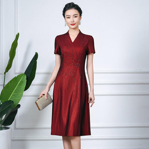 MLY结婚礼服夏钉珠绣花V领气质改良版连衣裙喜婆婆 商品图2