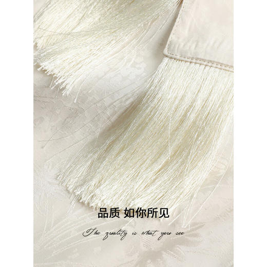 COCOBELLA暗纹提花流苏飘带衬衫女秋丝滑缎面通勤衬衣SR925 商品图4