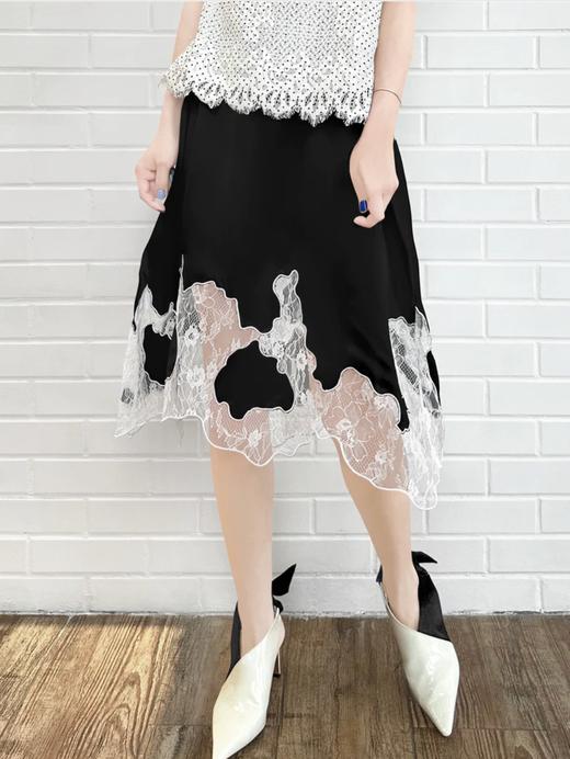 TYNVIE 蕾丝拼接裙摆半身裙-黑色 商品图1