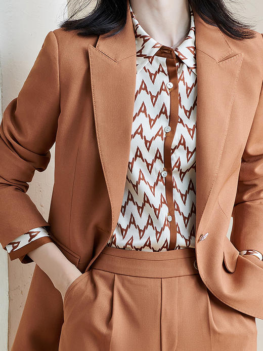 剩S 米思阳2024秋季新款时尚休闲长袖西装一粒扣挺阔纯色上衣女士2194 商品图4