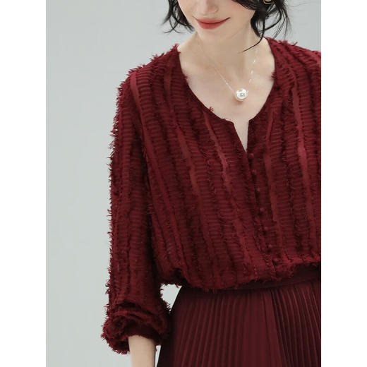 【限时秒杀】COCOBELLA重工提花流苏衬衫女秋气质通勤酒红色雪纺衫LC516 商品图2