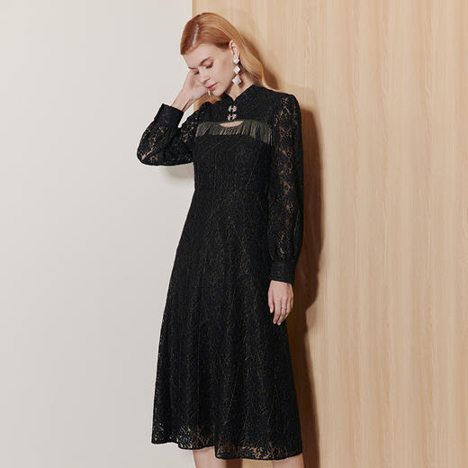EITIE爱特爱时尚设计感中式镂空立领黑色蕾丝显瘦连衣裙秋新款C07216 商品图2