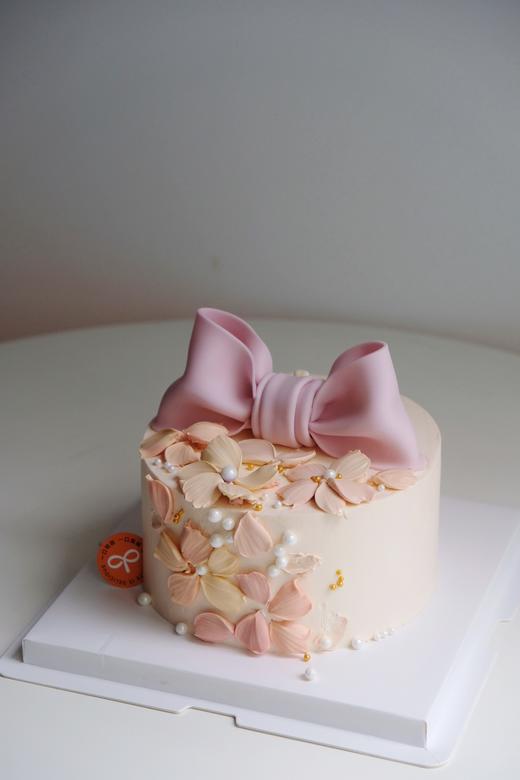 珍珠蝴蝶刮刀花（提前3天预定） 商品图0